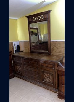 Real Wood Wardrobe with Mirror / Muro Con Espejo