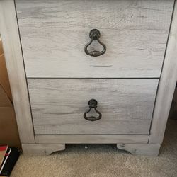 5 Piece Queen Bedroom Set