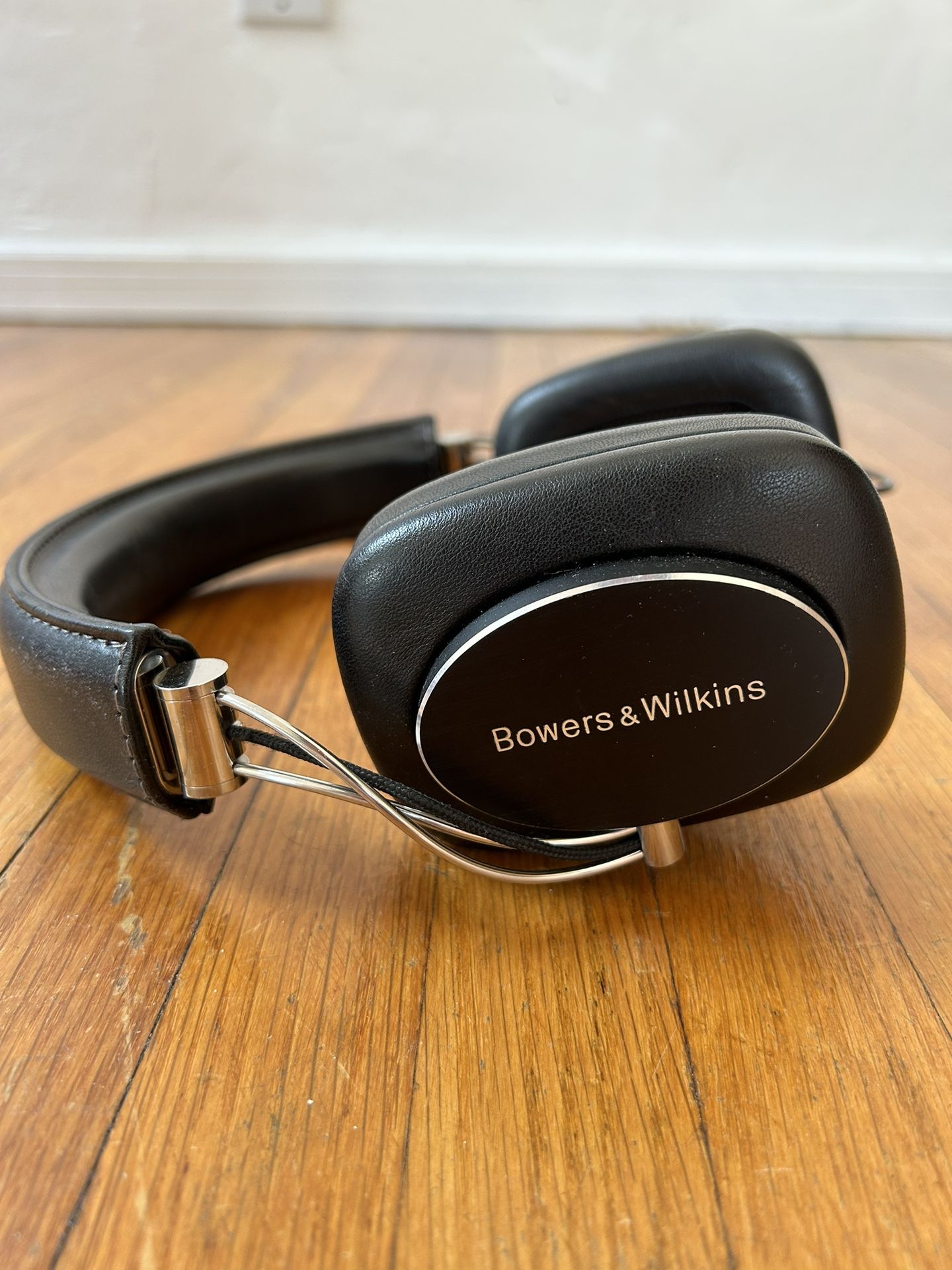 Bowers & Wilkins P5 Headphones