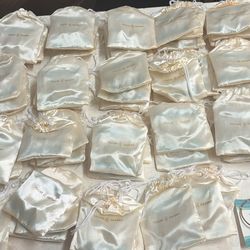 57 Jewelry Sets – Earrings + Bracelet (Violet & Harper)