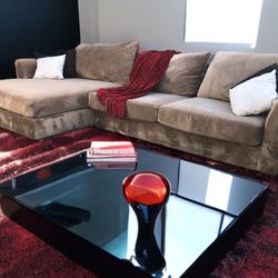 Oversized Sectional Couch Sofa ( Delivery Available)