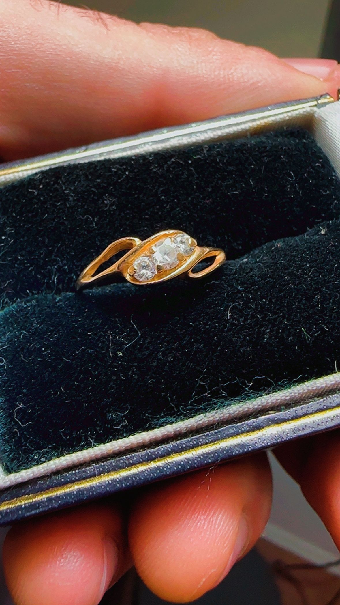 Beautiful π !! Aaa Grade Cz Ring Set In Solid 10k Gold !