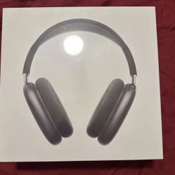 Apple air pods max  (Brand New In Box)