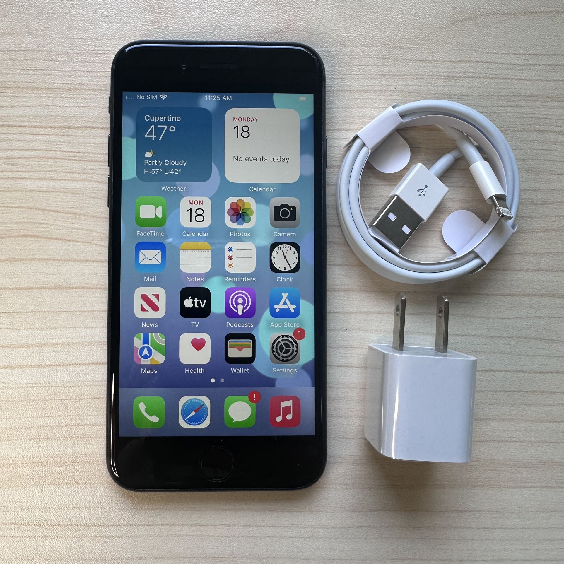 Unlocked Apple iPhone 8 64GB black AT&T T-Mobile Metro PCs Cricket Verizon Straight Talk Cell Phone