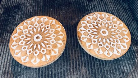 Matching flower stands