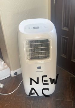 New Never Used - Hisense 800 BTU Portable A/C