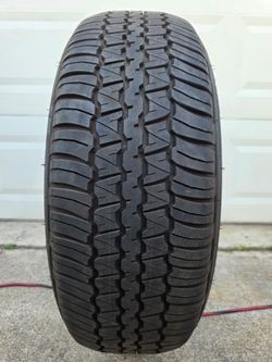 New 265/65R18 Dunlop Grandtrek AT30 tire