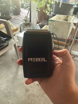 Rebel Electric Foil Shaver
