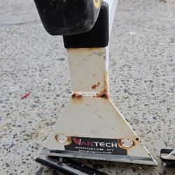 Vantech H1 crossbar ladder rack