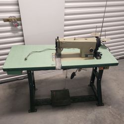 Consew Industrial Sewing Machine Model CN-2230R