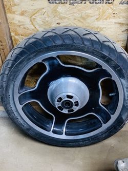 Harley road glide rim and tire