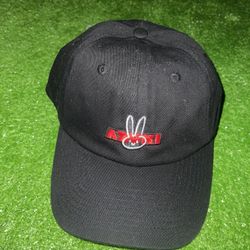 Black Hat With Tag