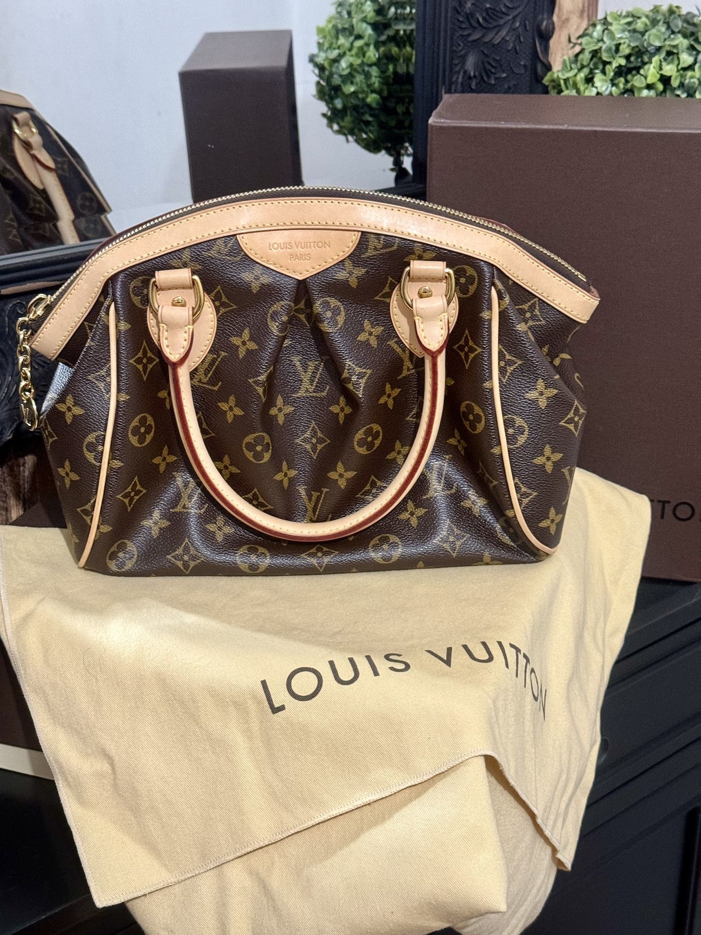 Louis Vuitton Tivoli PM AUTHENTIC