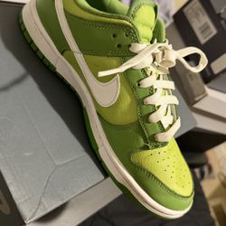 NIKE DUNK LOW RETRO SIZE 7