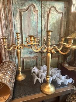 Koyal metal candle, operas