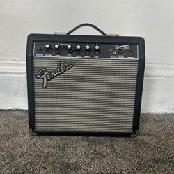 Fender Frontman 15G guitar amplifier