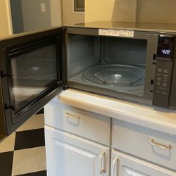LG Microwave