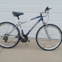 Schwinn Trailway Hybrid Bike 