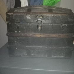 1900 Vintage Steamship Trunk