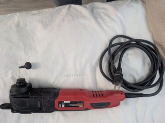 Oscillating Multi-Tool Kit with New and slightly used Diablo Blades – Excellent Condition