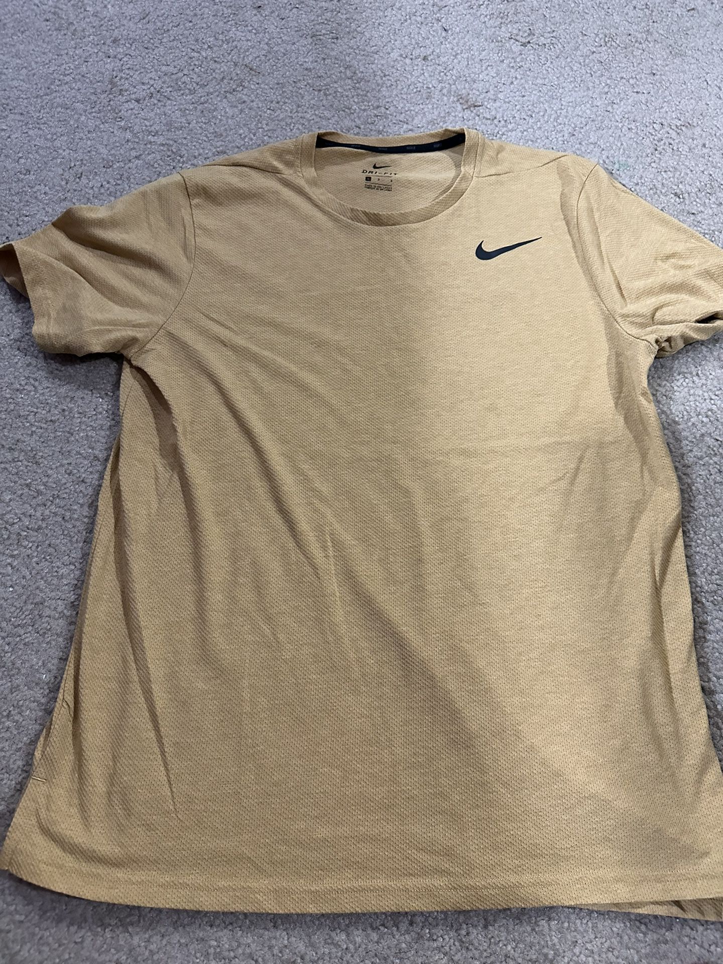 Men’s Dry Fit Nike T-Shirt