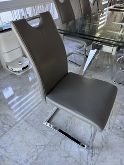 6 Leather Chairs