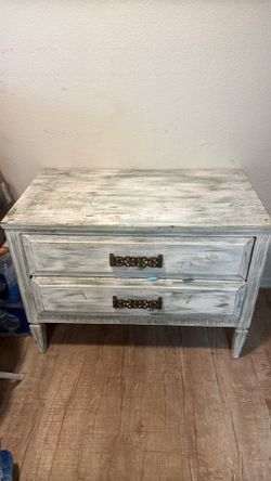 2 set of Dressers