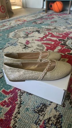 Gold ballet flats size 6