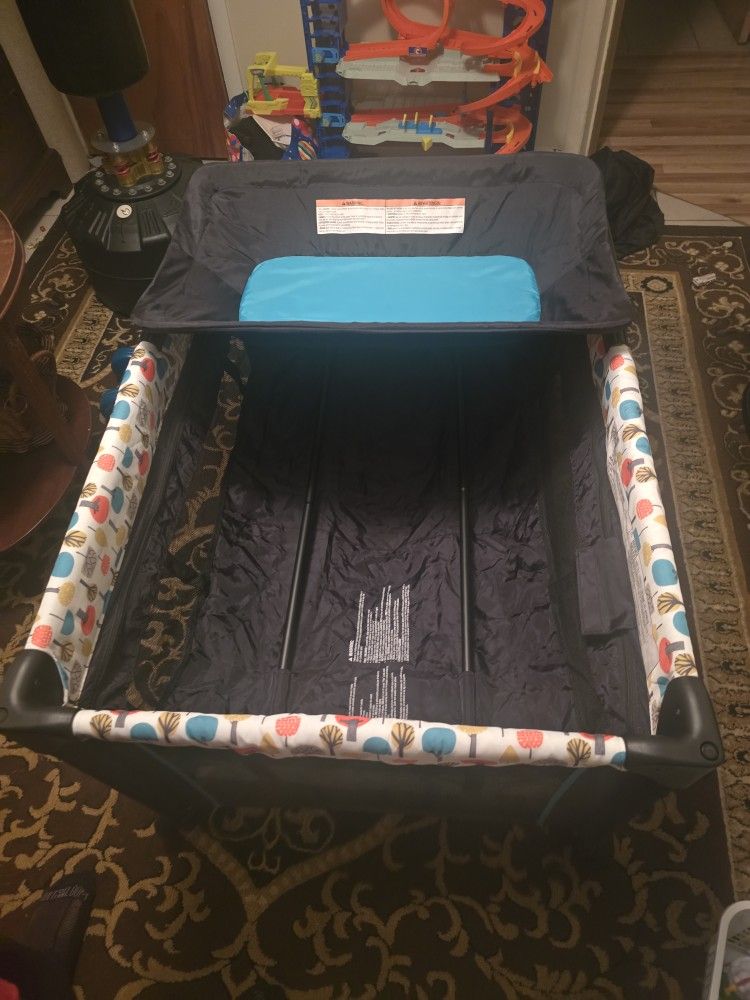 Baby Travel Crib 