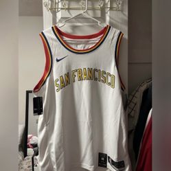 NEW Nike San Francisco Basketball Jersey