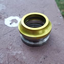 Merritt Headset Honey Gold Good Condition Asking $20 Firm on Price 