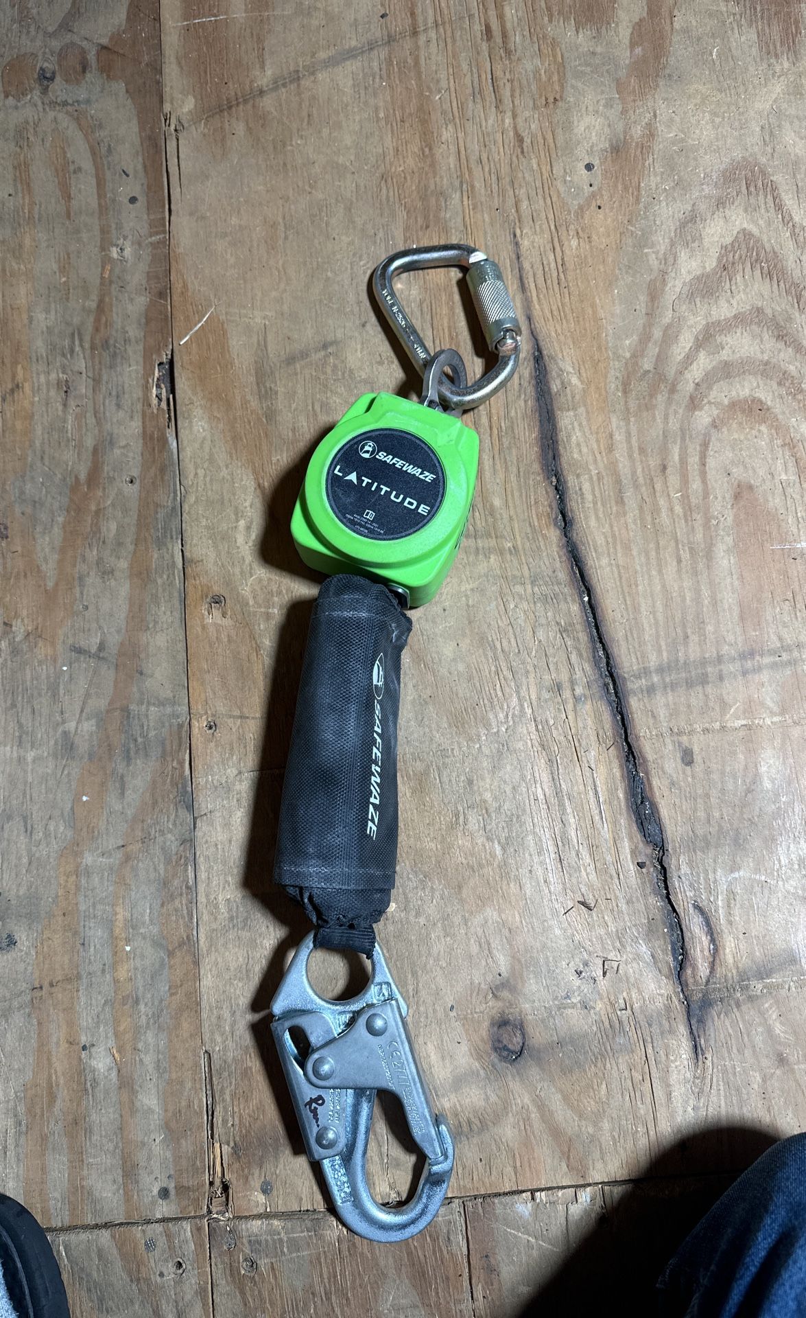 Yoyo/retractable