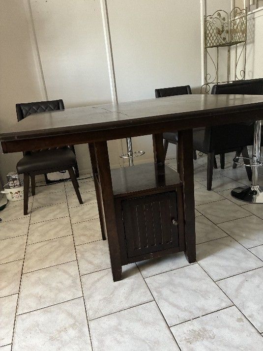 Dining Room Table