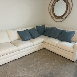Couch With Pull Out Bed