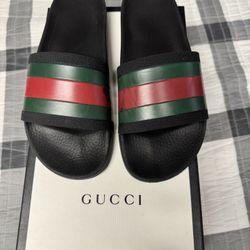 Worn Gucci Slides Size 8.5/9  Throw Offers $$$