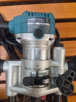 Makita router w/ lots of accessories