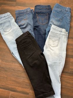 6 Women’s size 16W Capri Jeans