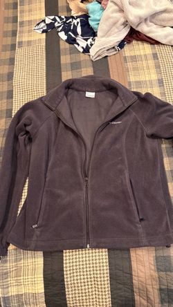 Woman’s Columbia Full-Zip Fleece Jacket