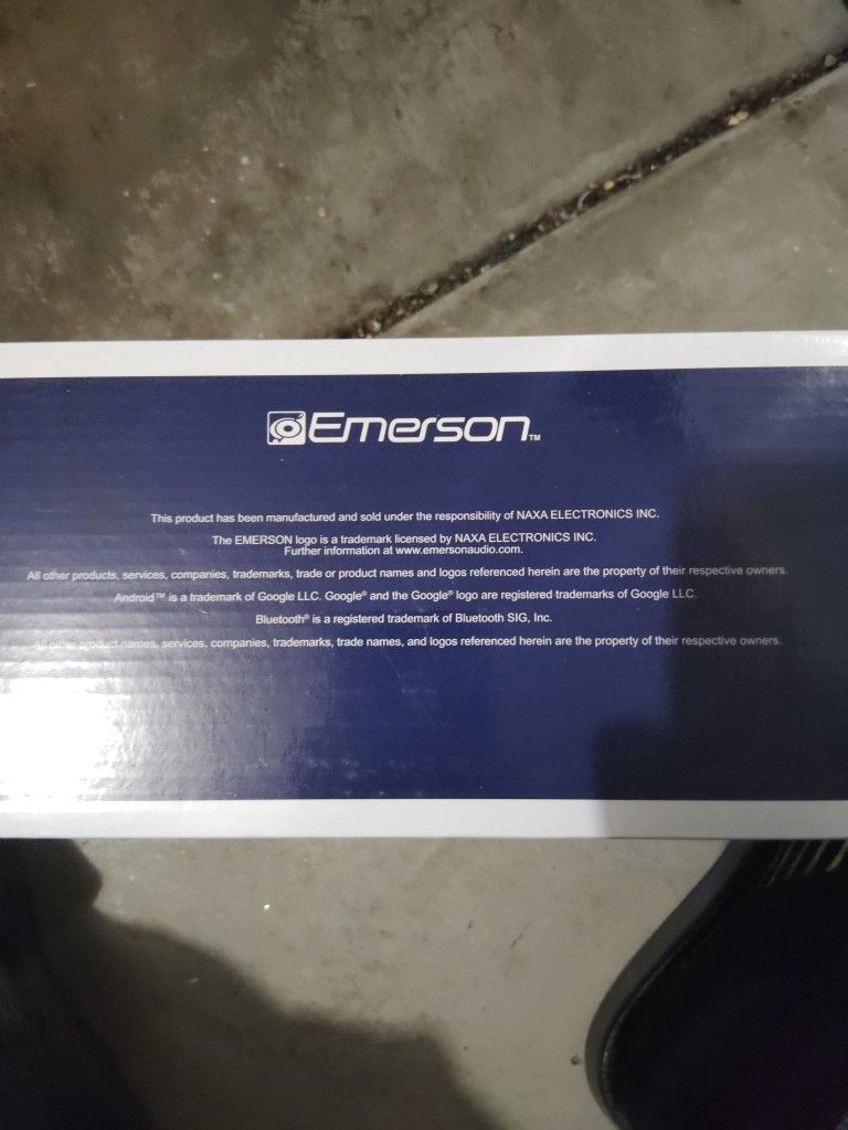 Emerson Tablet 10.1 Combo And Keyboard