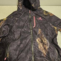 Mossy oak size large outdoor jacket. Make offer