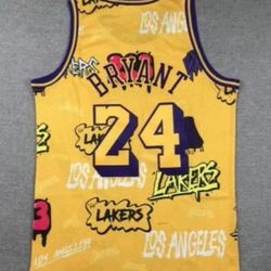 Kobe Bryant l.a. lakers   "tagged' authentic size large