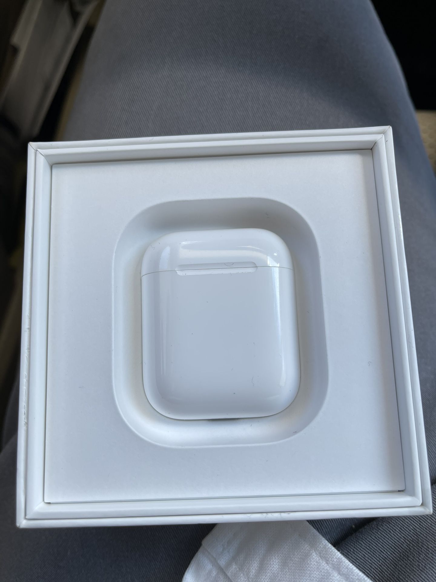 Apple AirPods “EXCELLENT CONDITION”