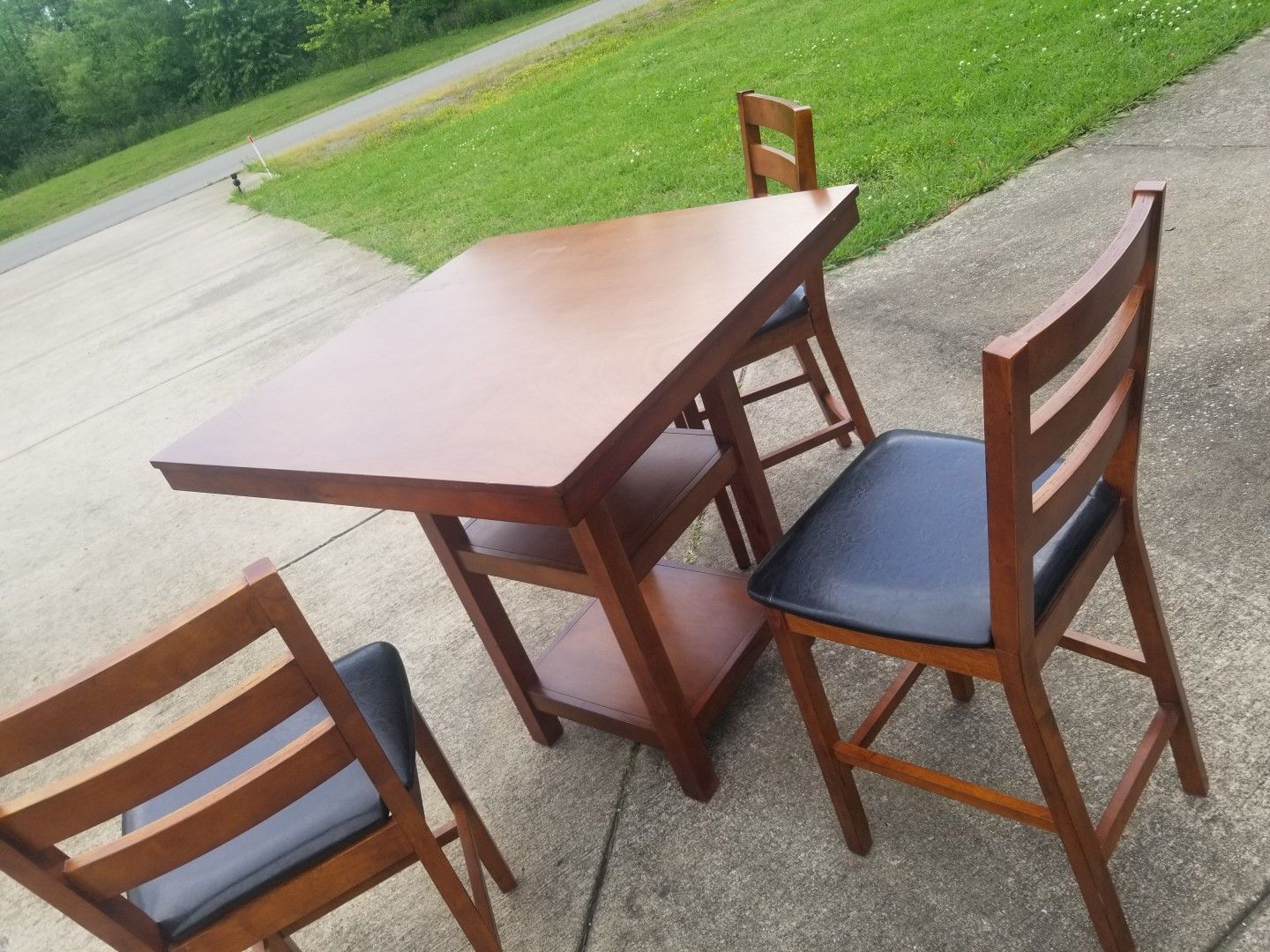 Table and 3 chairs