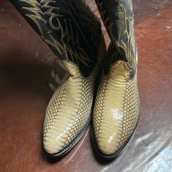 Real Lethear Size 81/2
