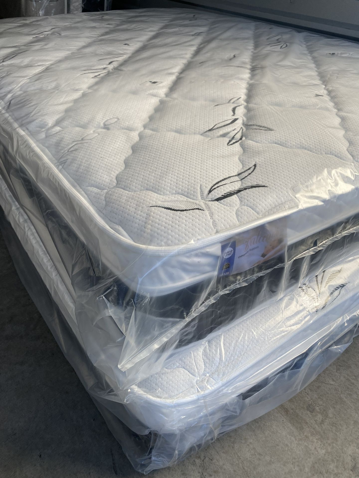 Brand new mattresses TWIN FULL QUEEN E KING C KING free delivery the price depends on the size of the mattress starting prices $159