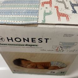 Honest Newborn Diapers 76 Ct 