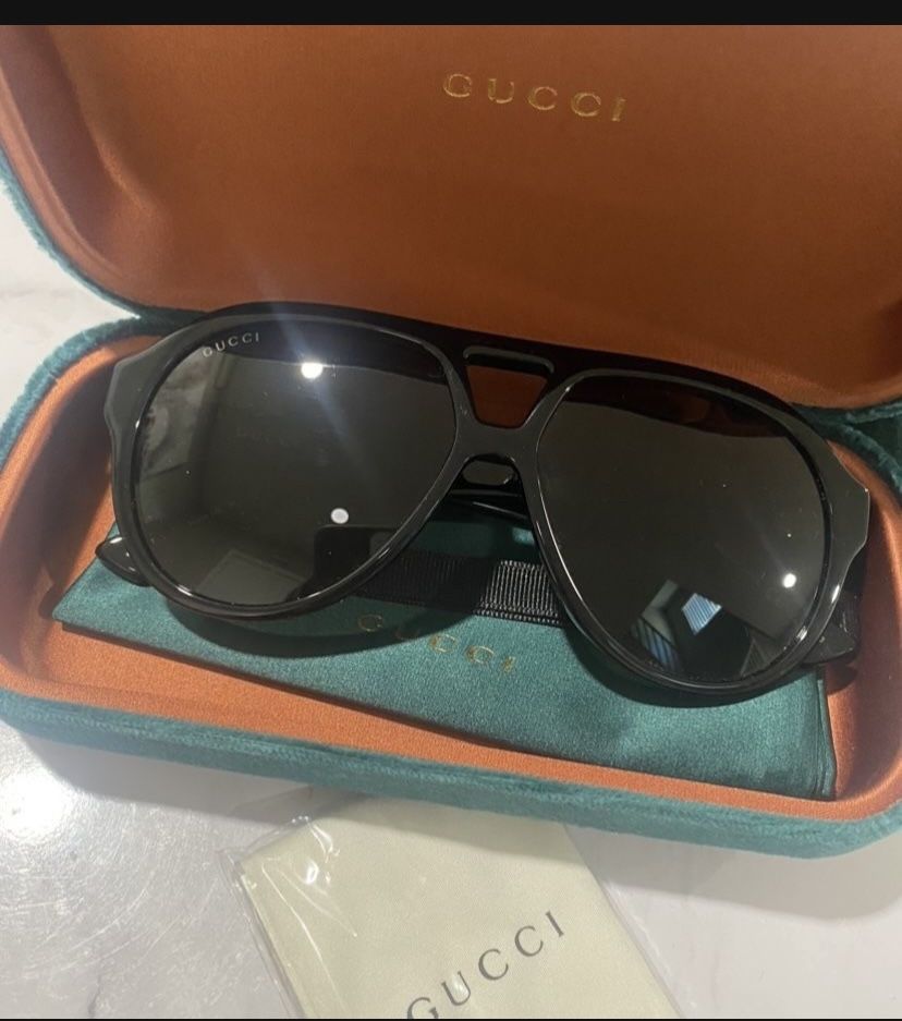 Gucci