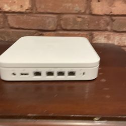 Airport Extreme Base Station