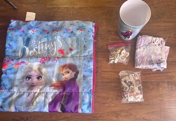 FROZEN SET - Sleeping bag + Bathroom Set Shower Curtain+ Hook set + Trash Can Wastebasket Multicolored Disney