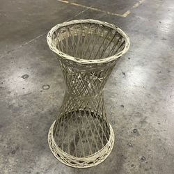 Russell Woodard Plant/pot Holder 